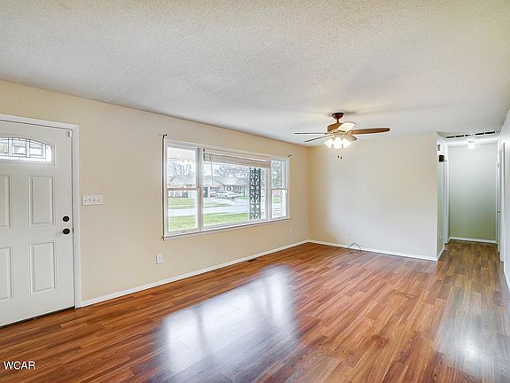 5th image of 243 Barnsbury Dr
