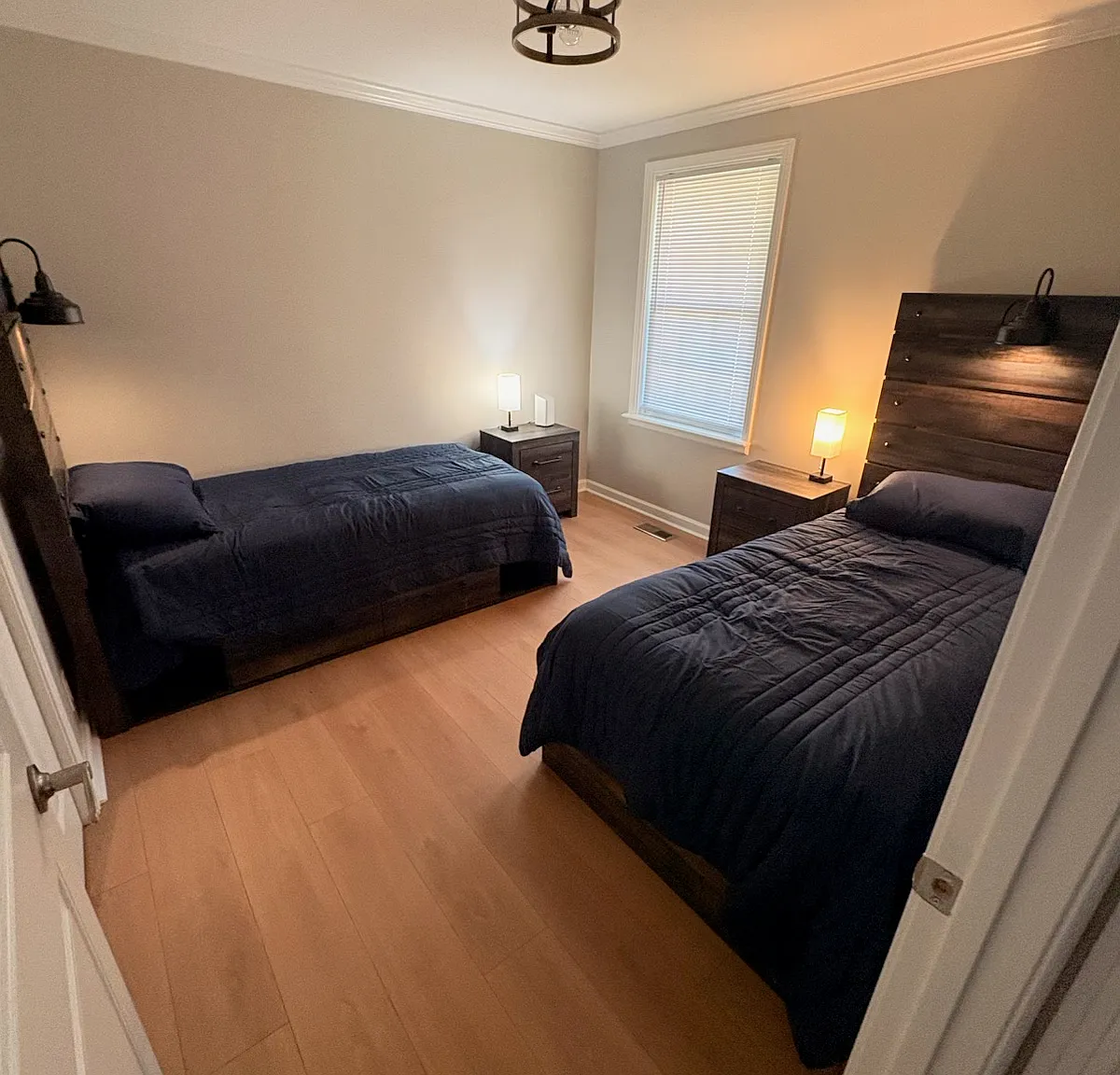 3 bed, 1276 sqft, $3,950 — Photo 4