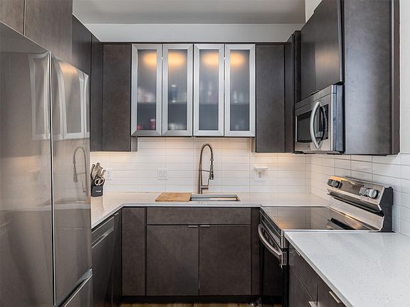 4th image of 2509 Pearl St APT 5