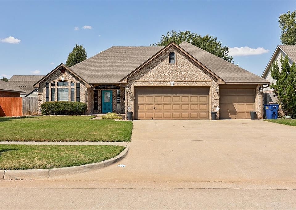 1st image of 605 N Chisholm Trail Way
