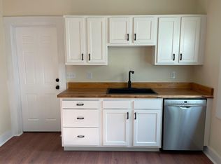 2273 W 11th St, Cleveland, OH 44113