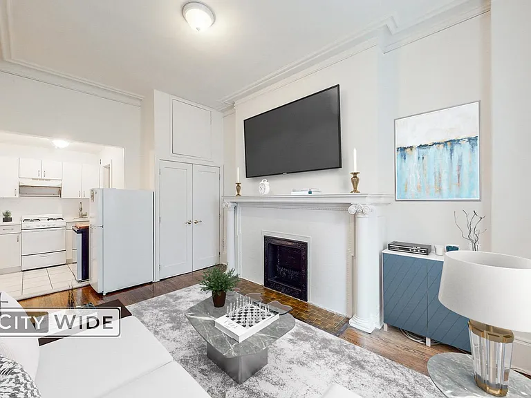 1134 Madison Ave #4F — Photo 2