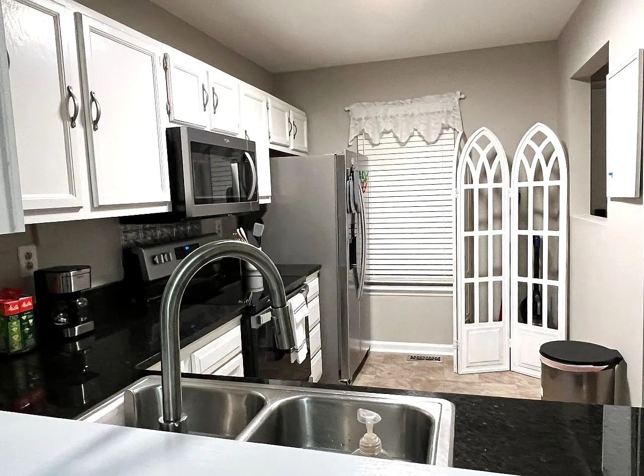 2 bed, 2.5 bath, 1088 sqft, $2,000 — Photo 3