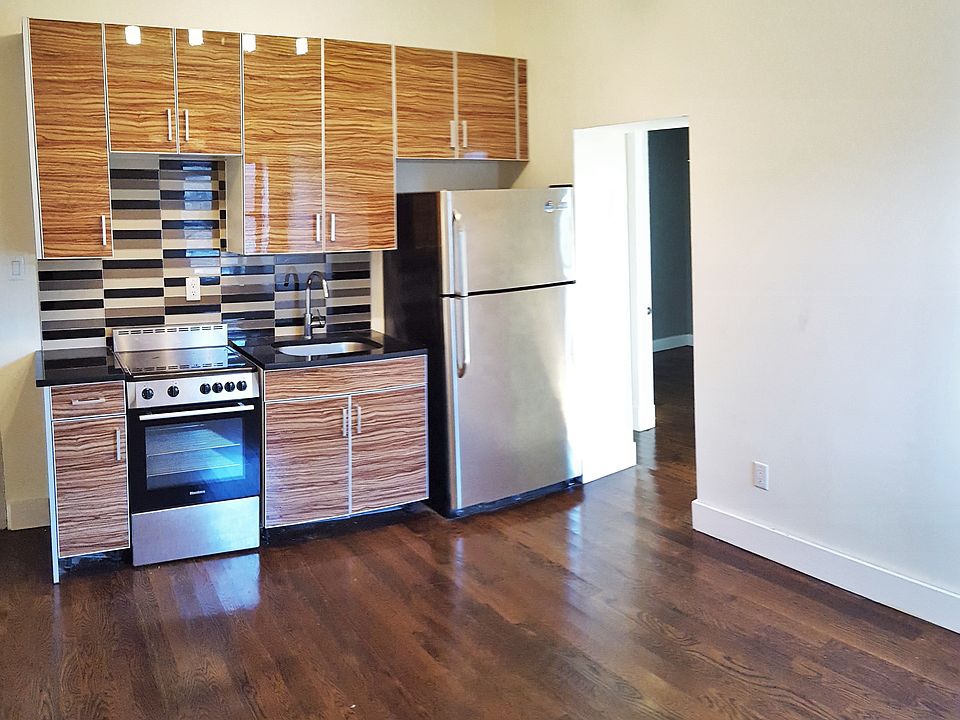 1st image of 924 Dean St #5R