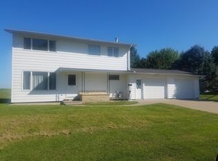 200 1st St SW, Lewiston, MN 55952