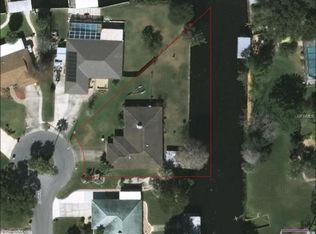 1616 Texas Ct, Tavares, FL 32778