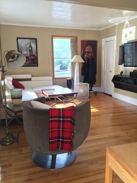 2 bed, 1000 sqft, $1,350 — Photo 4