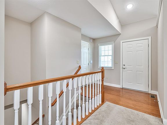 5th image of 706 Taylorspring Ct