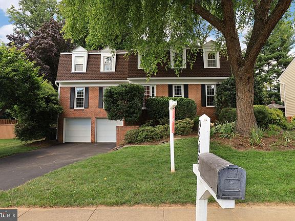 2nd image of 9608 Bronte Dr