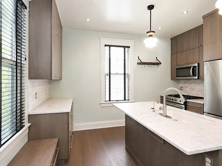 423 2nd St NE — Photo 7