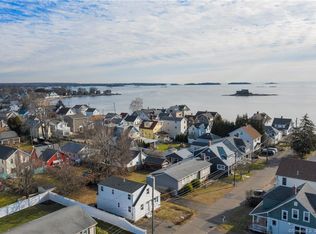 28 Sound View Hts, Branford, CT 06405