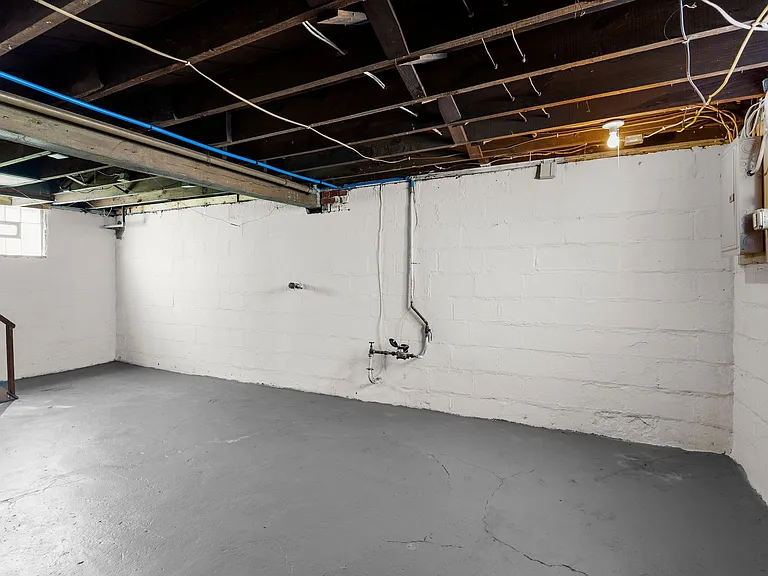 510 Devitt Ave #1 — Photo 4