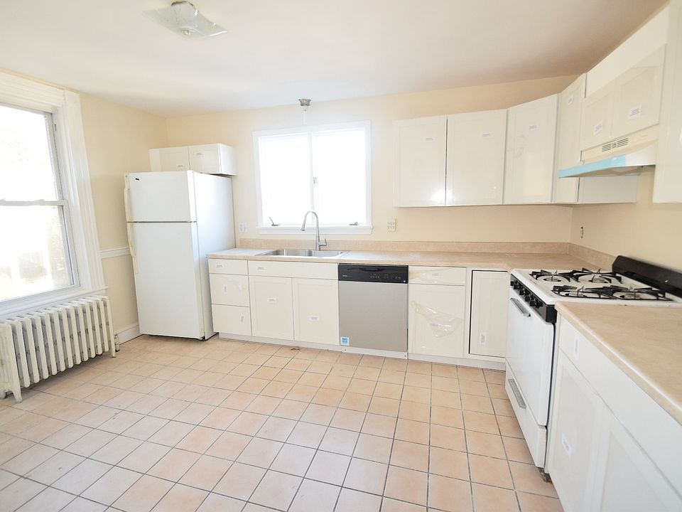 2nd image of 71 Brooks St #29
