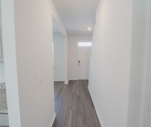 4th image of 108 Windrush Pnes