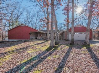 1606 Parkwood Dr, Moberly, MO 65270