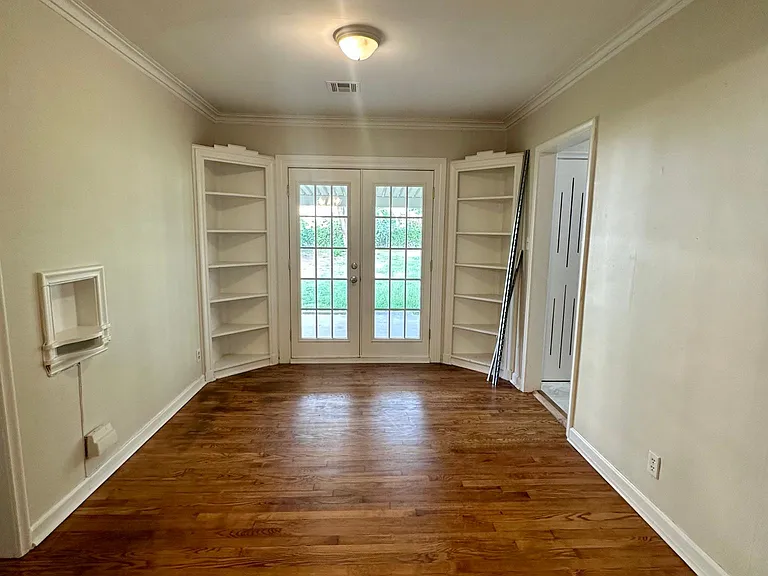 1320 S Braden Ave — Photo 5