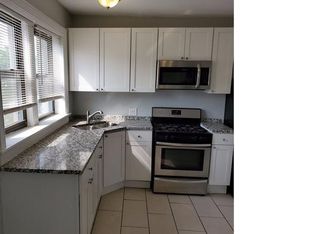 113 E 70th St #2D, Chicago, IL 60637