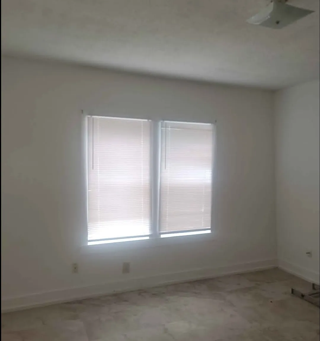 3 bed, 1070 sqft, $1,300 — Photo 1