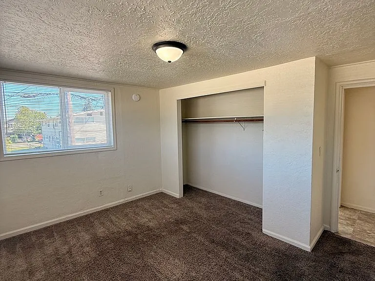 240 Baltimore St — Photo 1