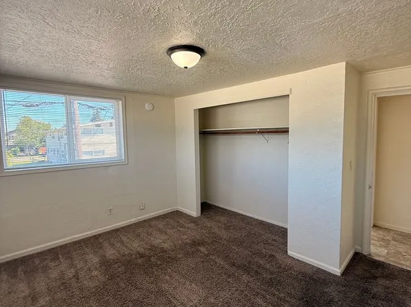 240 Baltimore Village, 240 Baltimore St #3, Longview, WA 98632