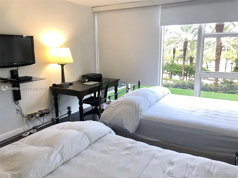 10275 Collins Ave #230 — Photo 18