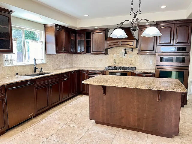1312 Milton Pl — Photo 8