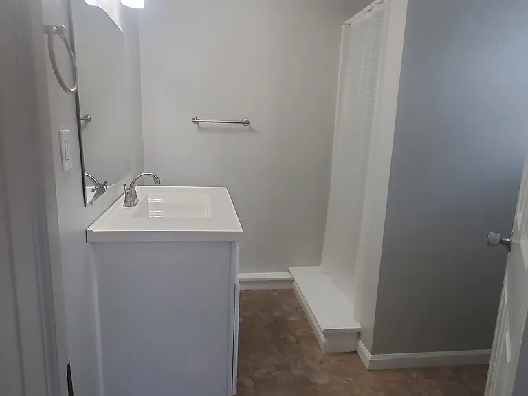 5776 Lakeview St — Photo 6