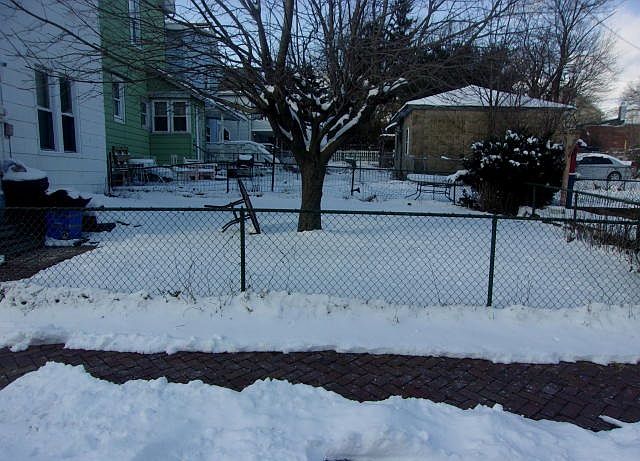 2nd image of 541 N Vine St
