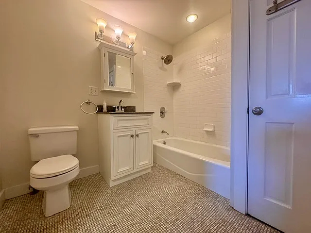 42 Chestnut St — Photo 6
