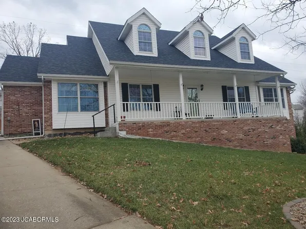1423 Edgevale Rd, Jefferson City, MO 65101