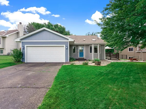 2812 Westcliffe Dr, Burnsville, MN 55306