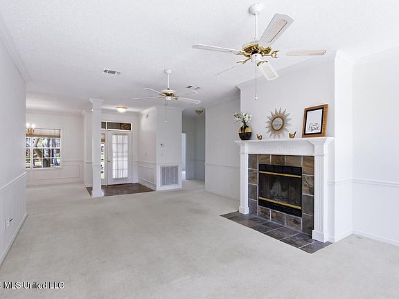 5th image of 883 Alawai Ave