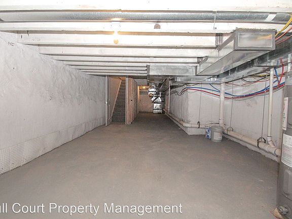 3rd image of 2506 W Oxford St
