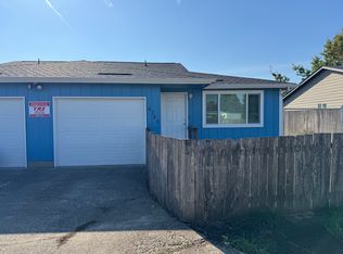 4748 State St, Salem, OR 97317