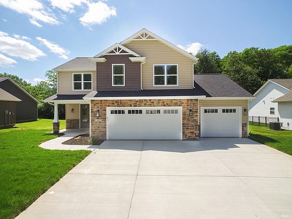 2nd image of 556 Bearsden Ln