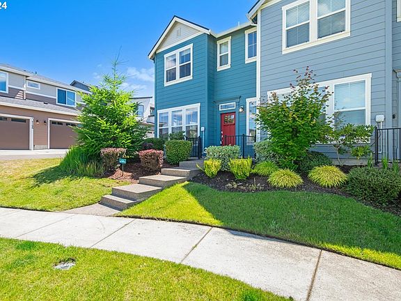 4th image of 3409 SE Salmonfly Ln