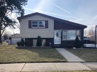 9744 S Mason Ave, Oak Lawn, IL 60453