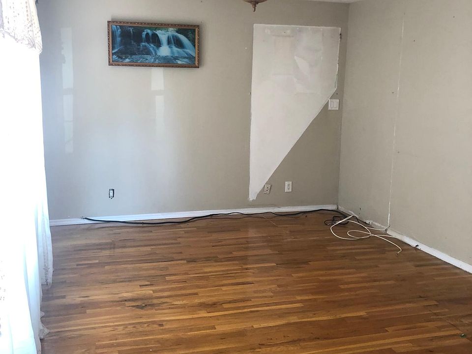 1st image of 145-00 130th Ave