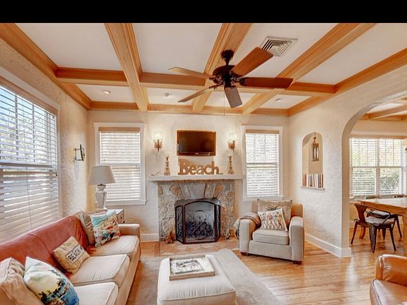 3rd image of 241 Royal Ct