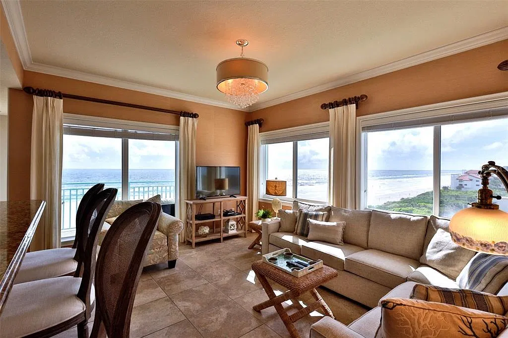 2 bed, 2.0 bath, 1197 sqft, $5,000 — Photo 3