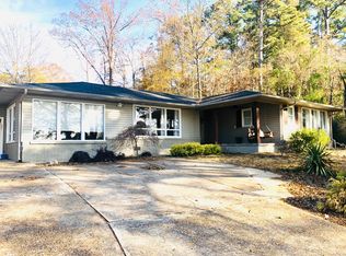 2379 Military Rd, Columbus, MS 39705