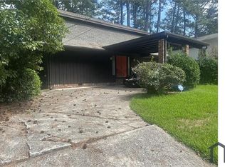 3215 Redona Dr, Atlanta, GA 30349