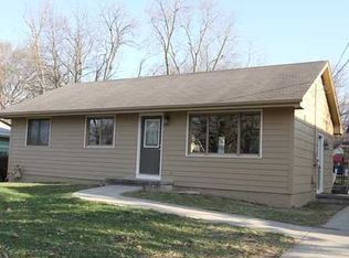 954 Randolph St, Des Moines, IA 50315