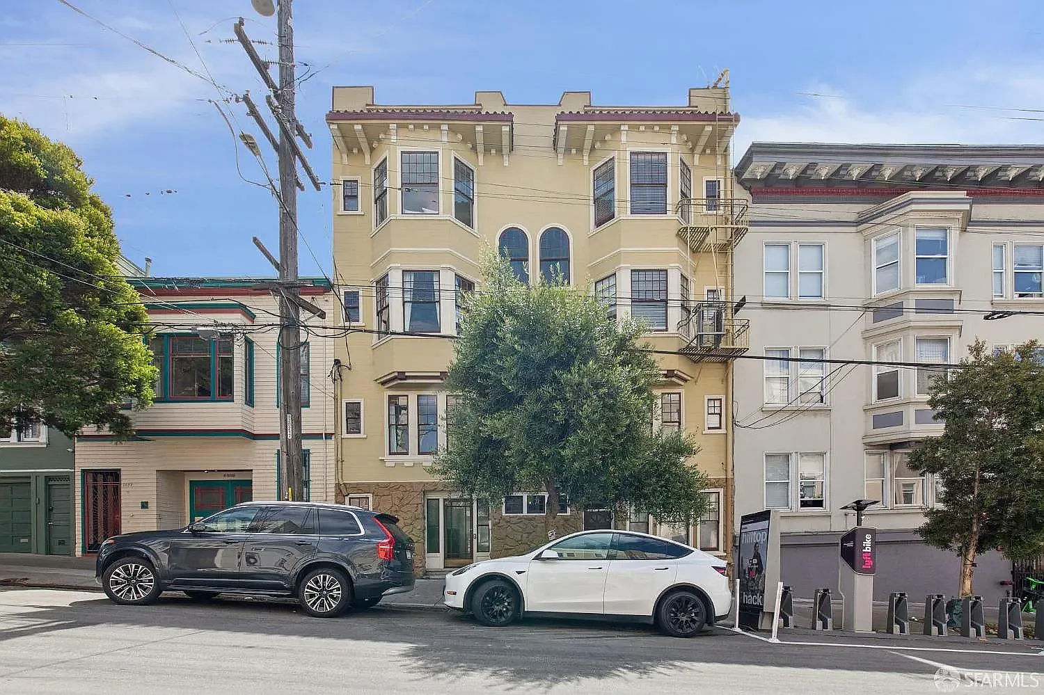 1465 Green St — Photo 1