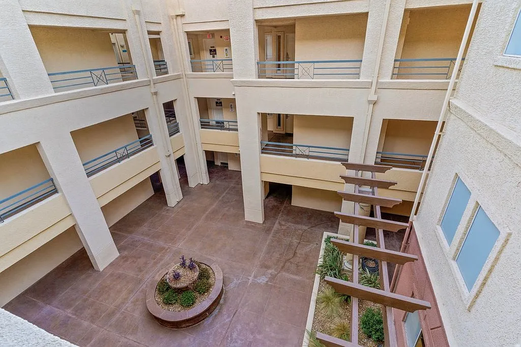 1 bed, $5,500 — Photo 4