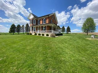 2200 W Cedarville Rd, Freeport, IL 61032