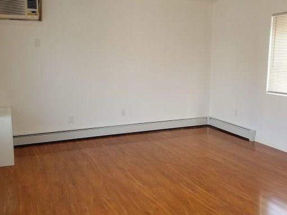 4th image of 43 Boundary Ave #2