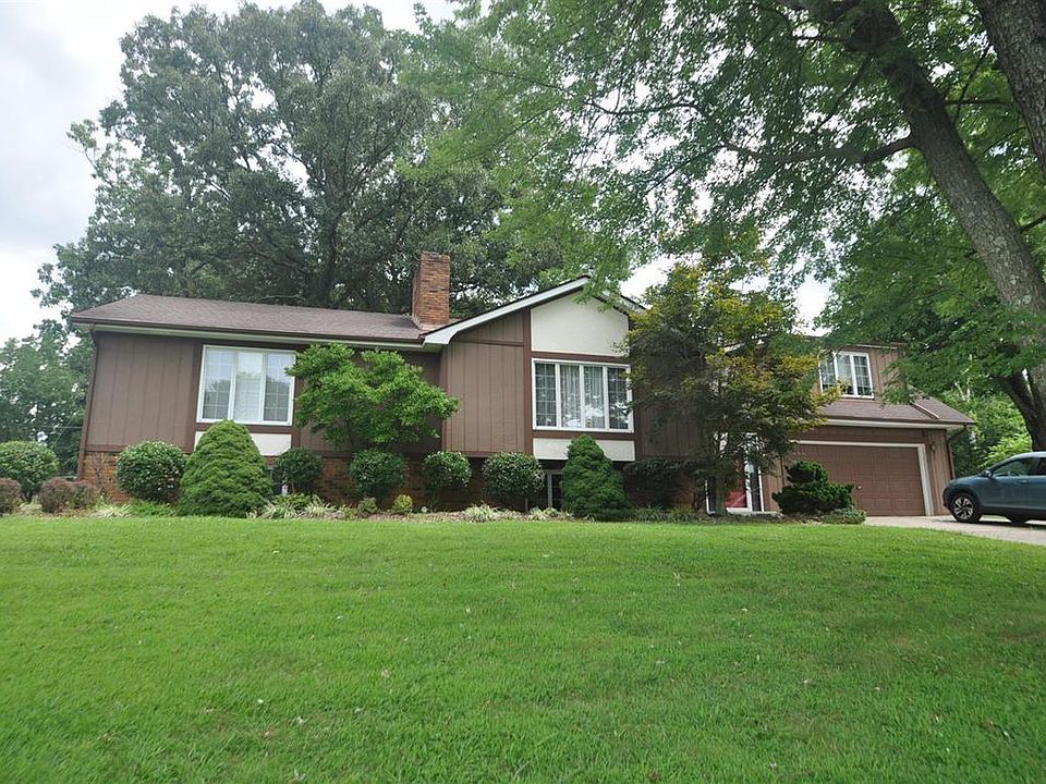 1st image of 195 N Lorraine St