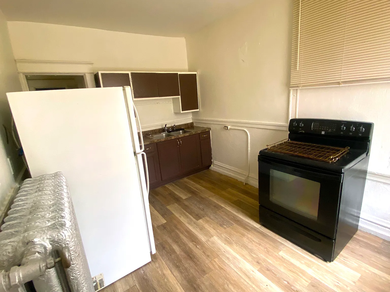 3 bed, 1250 sqft, $950 — Photo 3