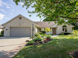 10006 Red Pine Ct, Fort Wayne, IN 46804